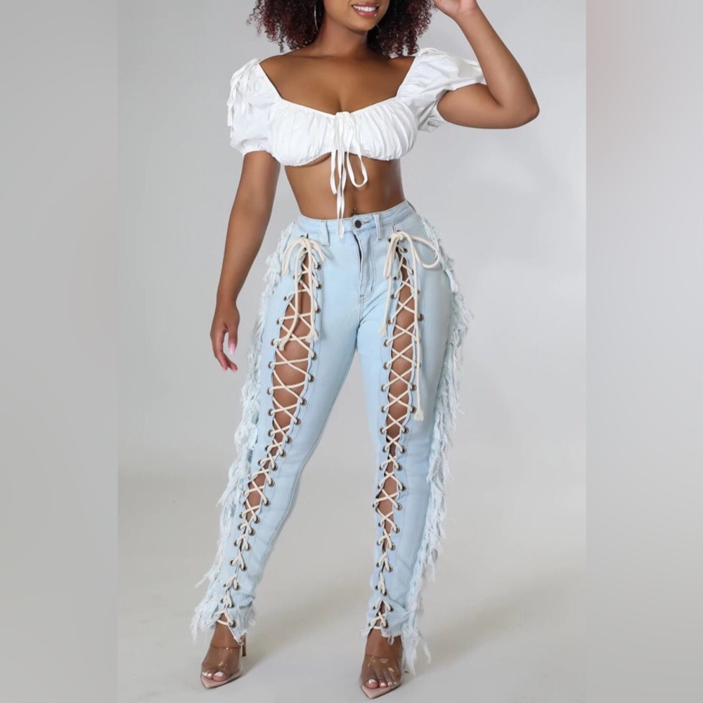 FRONT LACE HIGH RISE JEANS